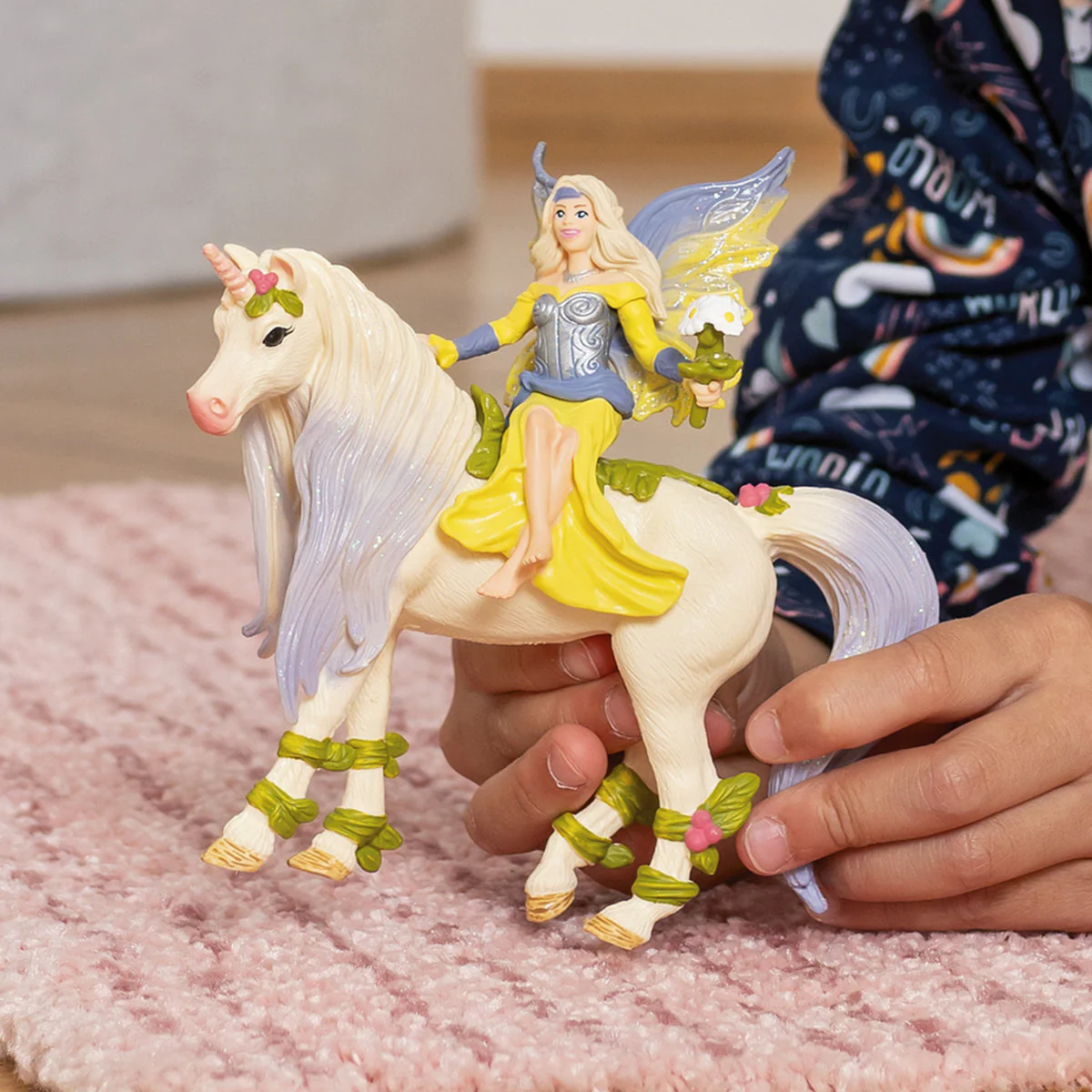 Sera mit Blüten-Einhorn - Image 2